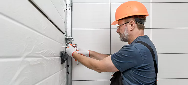 Garage Door Repair in Country Club